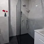 Апартаменти With Parking Space - 25063