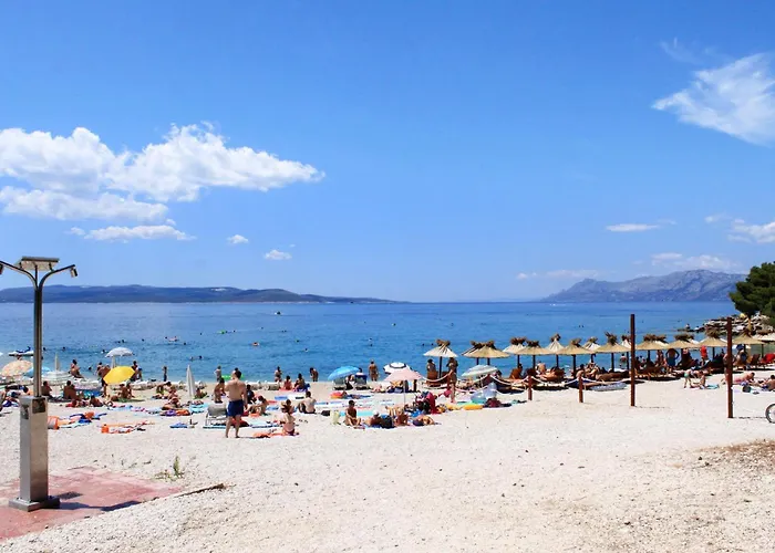 Lägenhet With Parking Space - 25063 *