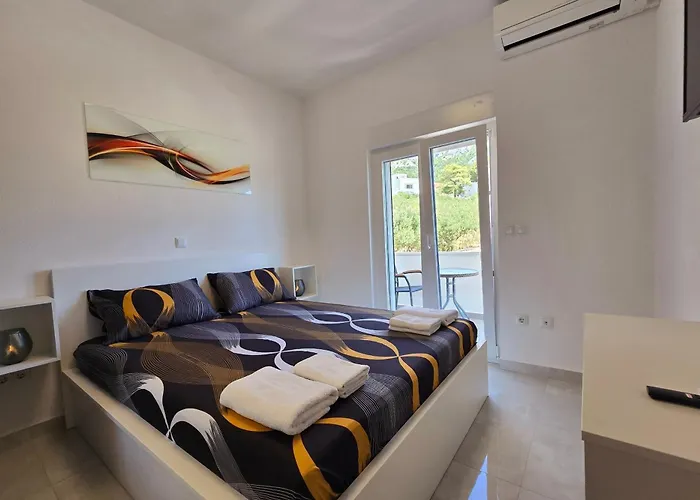 With Parking Space - 25063 Lägenhet